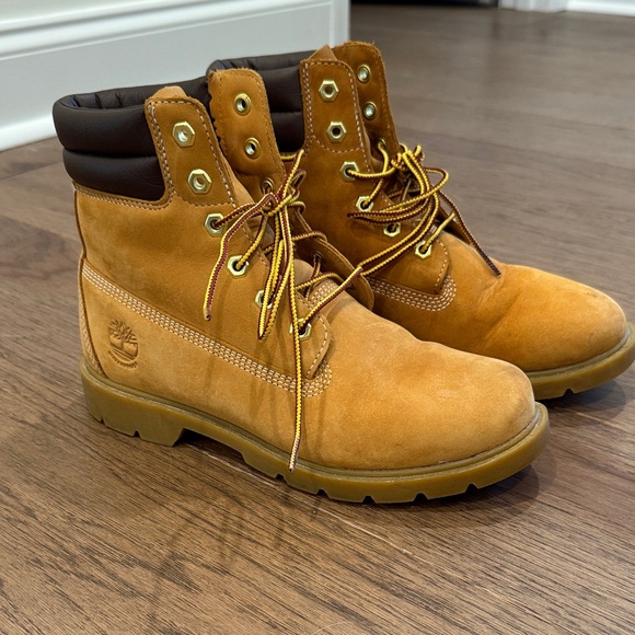 Timberland Tan Leather Boots with Yellow Laces - Picture 1 of 8